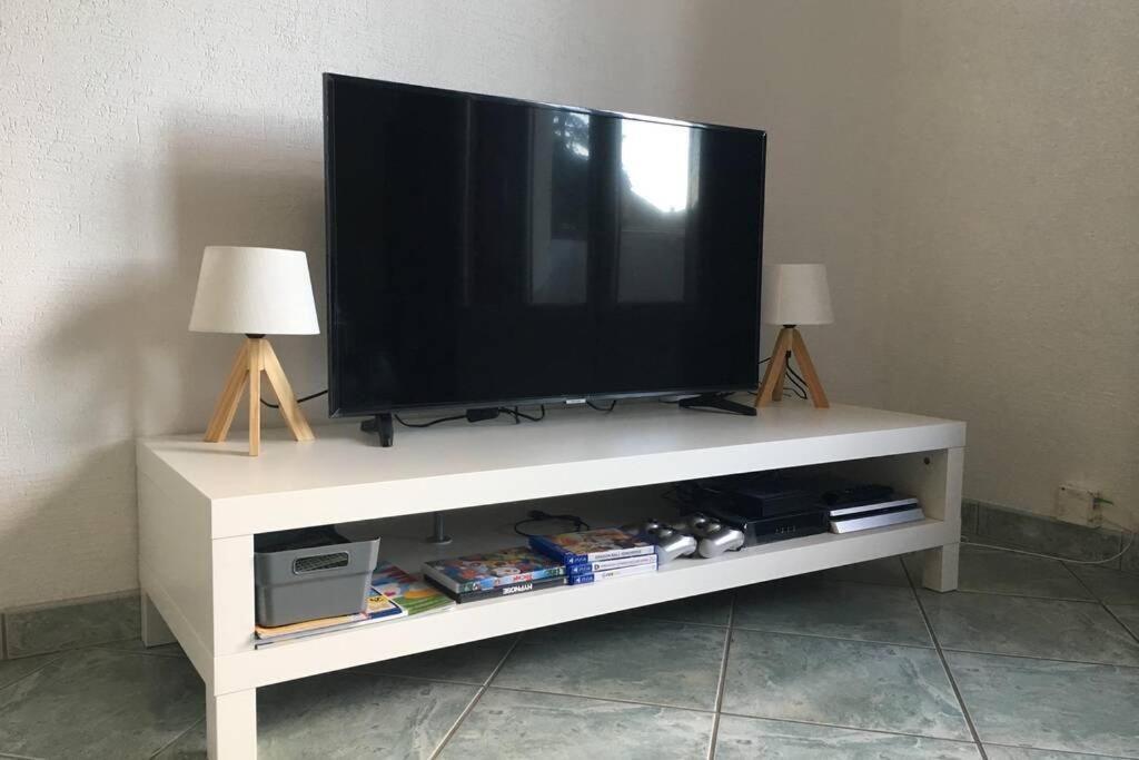 Les Iles - Parking, Balcon, Netflix & Ps4! Appartement Annecy Buitenkant foto